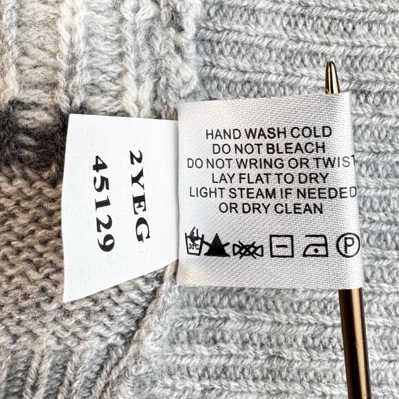 Orvis Wool Cashmere Nordic Fair Isle Poncho Cape Sweater Gray Diamond One Size - Picture 12 of 13